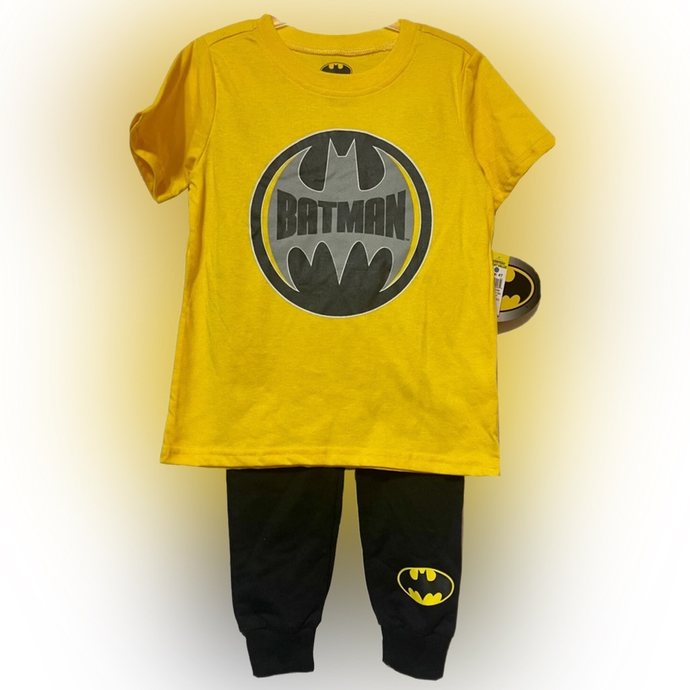 PRICE DROP NWT! BATMAN 2 Pc. Boys Outfit Size 4 Sweatpants & Long Sleeve Shirt